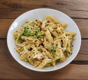 Chicken white sauce pasta