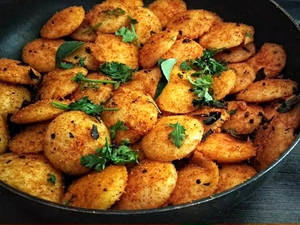Button Masala Ghee Roast Idli
