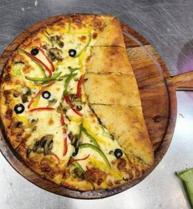 Garlic Bread Veg Pizza [12 inches]