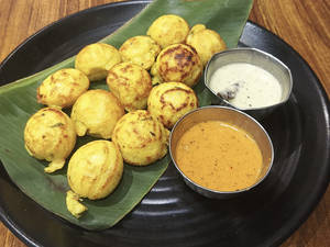 Paniyaram (spicy) (8 Pcs) (appe)