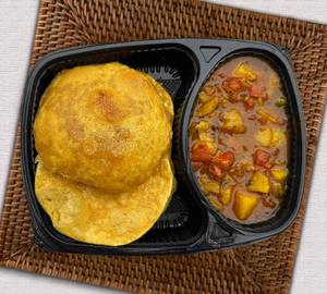 4 Atta Poori With Sabzi