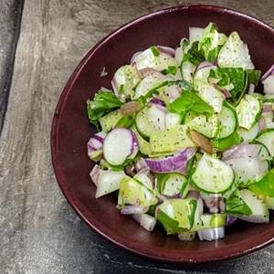 Onion salad