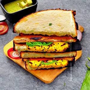 Veg Peri Peri Grilled Sandwich 