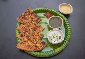 2 Aloo Bhujiya Paratha With Dahi