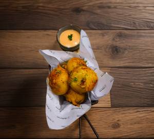 Potato Mozarella Cheese Ball