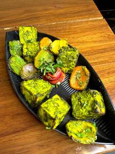 Hariyali Paneer Tikka