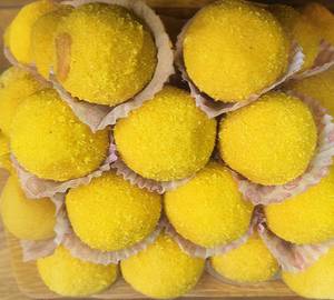 Desi Ghee Besan Ladoo