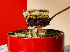 Kunafa Dream Cake (500 Gm)