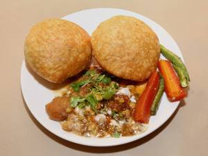 Kachori With Chana