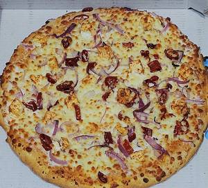 Spicy Paneer Pizza