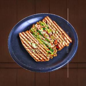 Schezwan Ghughra sandwich