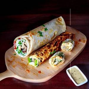 Mushroom Mozzarella Veg Roll