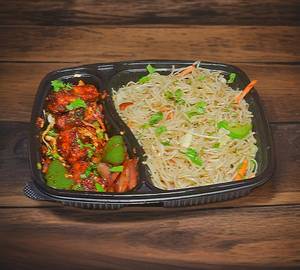 8Pc Paneer Chilli + 200G Veg Chowmein Combo