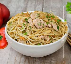 Garlic Chicken Noodles
