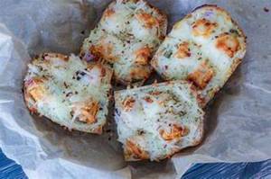 Paneer Tikka Garlic Bread