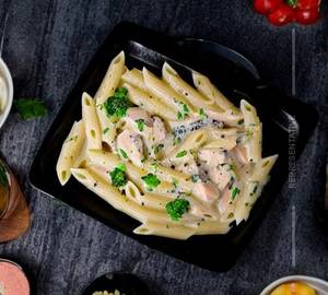 Chicken Creamy White Penne Pasta