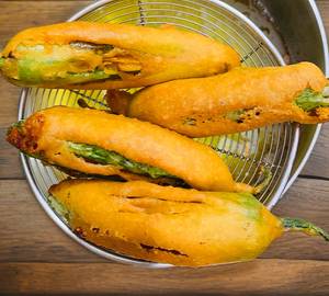 Mirchi bajji [4]