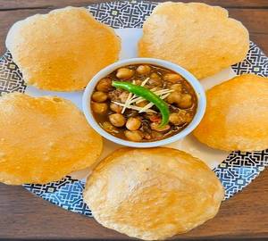 Poori + Chole