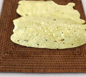 Pepper chips (appalam poo)