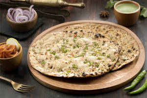 Hari Mirch Paratha