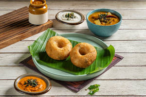 Vada Sambhar (2pcs)