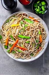 Hakka Noodles [Veg]