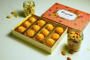 Besan Laddu