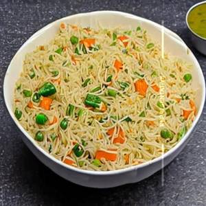 Paneer Schezwan noodles/fried rice