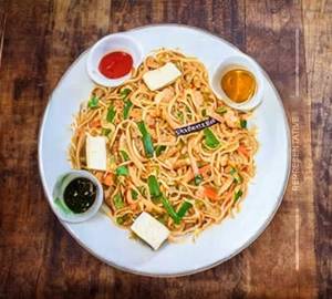 Paneer hakka nodles
