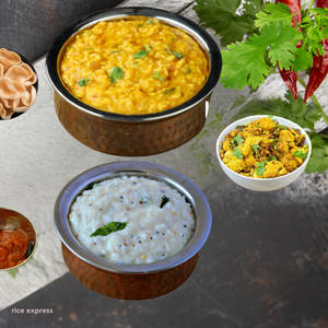 Classic Dal Khichdi 450 Ml+curd Rice 250 Ml+veg 250 Ml+fryums+pickle