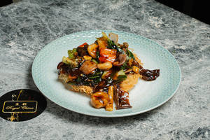 Cantonese Pan Fried Noodles With Chilli & Black Bean Sauce