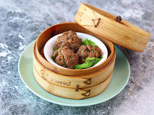 Steamed Tenderloin Balls