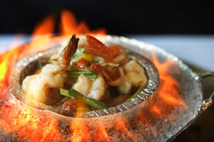 Flaming Prawns In Superior Sauce
