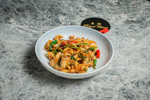 Sauteed Chicken With Green Chilli