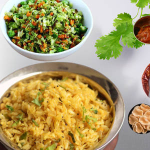 Cabbage Rice 450 Ml + Veg 250 Ml + Fryums + Pickle