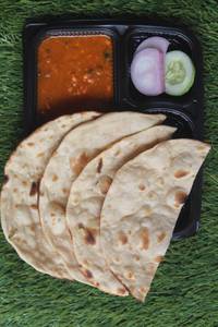 Roti & mushroom curry box