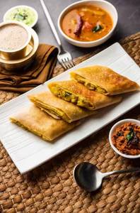 Cutting Masala Dosa