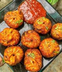Veg Fried Momos [12 Pieces]