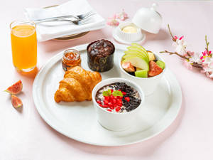 Overnight Oats, Chocolate, Pomegranate & Orange Marmalade