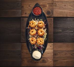 Veg fried momos