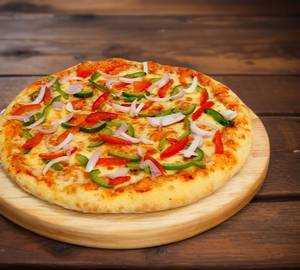 Onion tomato pizza