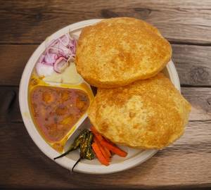 Amritsari Poori Aloo