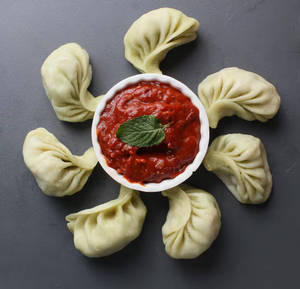 Paneer momos [8 pieces]
