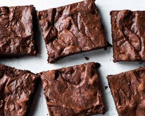 Eggless Banana Fudge Brownie