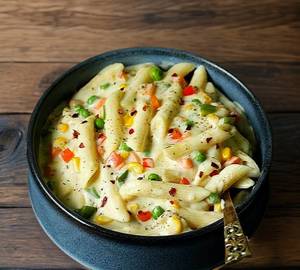 White souce pasta