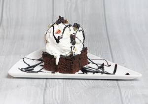 Brownie With Vanilla Ice-cream