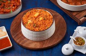 Veg Singapore Fried Rice [Chef's Special]