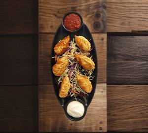 Paneer fried momos