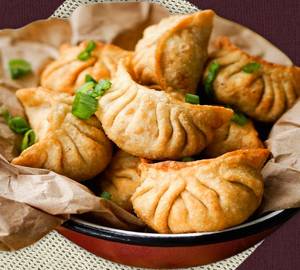 Chicken Momos [Fried][6 Piece]