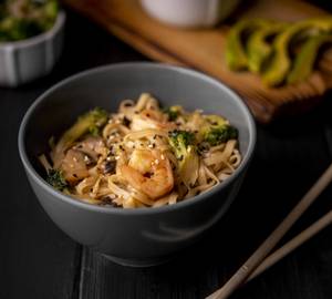 Prawns Hakka Noodles